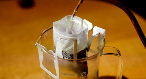 {コラム} 珈琲を淹れる湯温は何度?